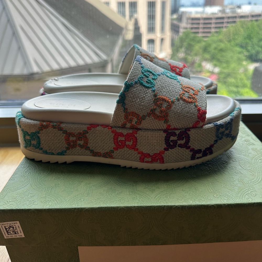 Gucci Multi Colored Monogram Platform Slides Sz 37 - image 7